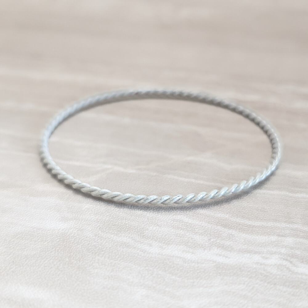 Vintage Bangle Bracelet 8.5" Twisted Metallic White-ish